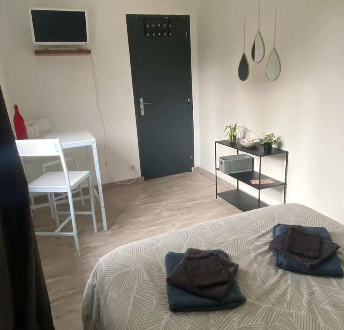 Homestay Chambre Double Chez Audrey Apartment Saligny-sur-Roudon France